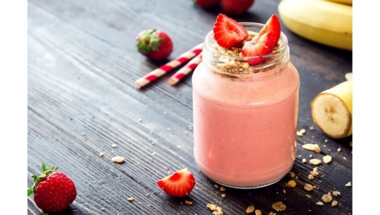 Smoothie glacé fraise banane de Cyril Lignac